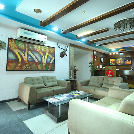 Oyo 4161 Hotel Shailly Inn Amhedabad Dış mekan fotoğraf