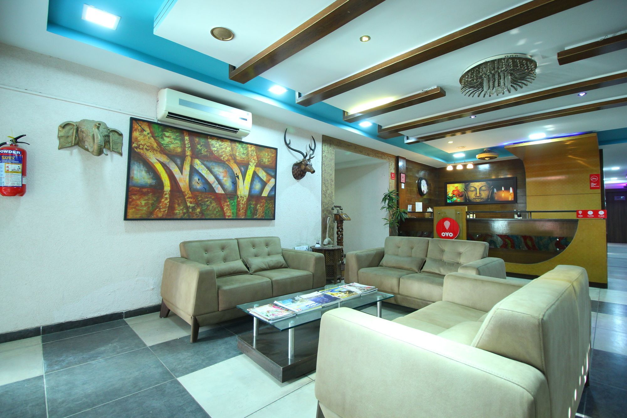 Oyo 4161 Hotel Shailly Inn Amhedabad Dış mekan fotoğraf