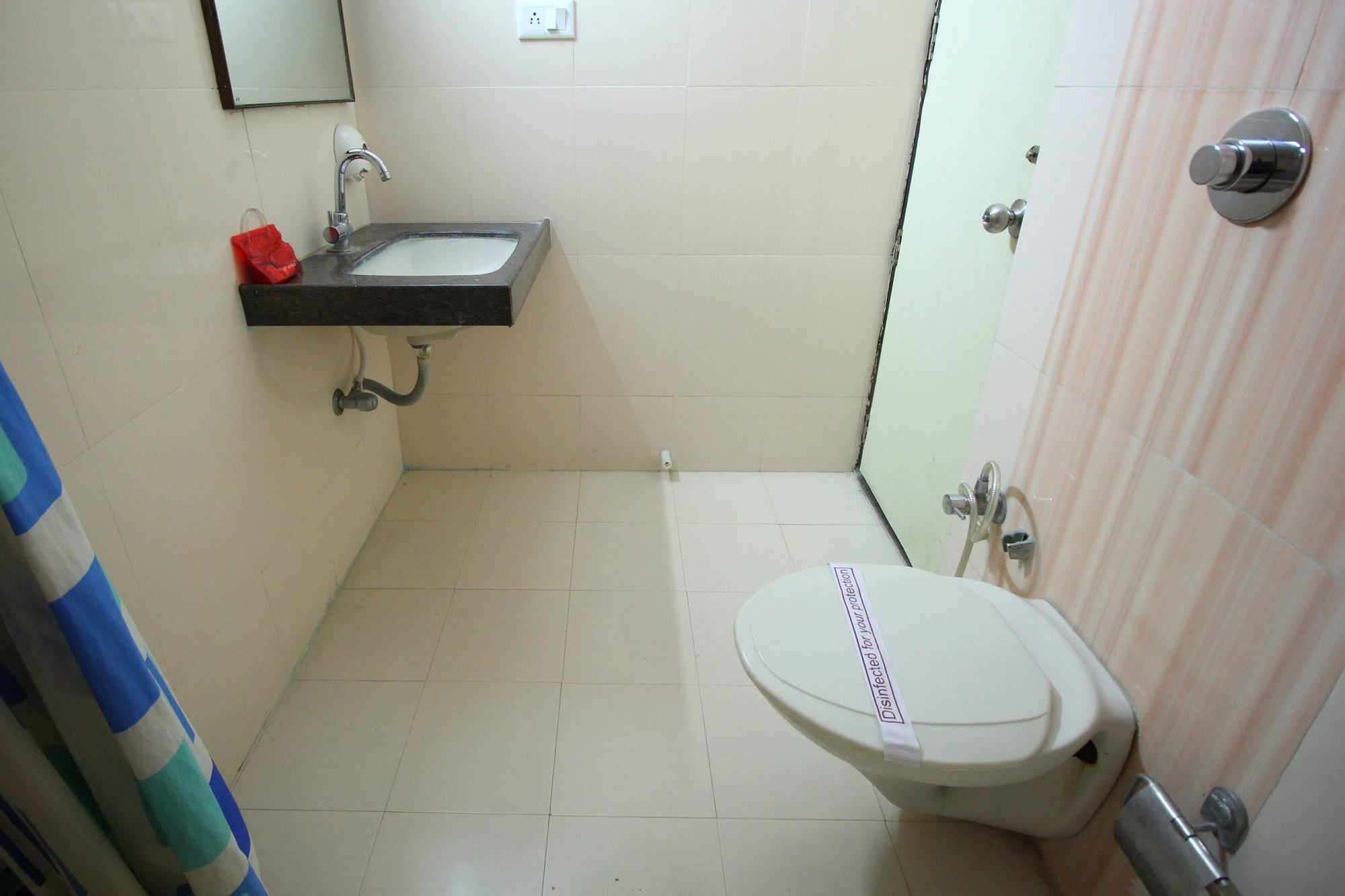 Oyo 4161 Hotel Shailly Inn Amhedabad Dış mekan fotoğraf